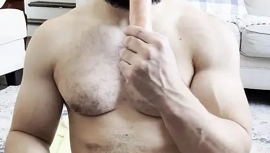 Dildolu sakallı adam