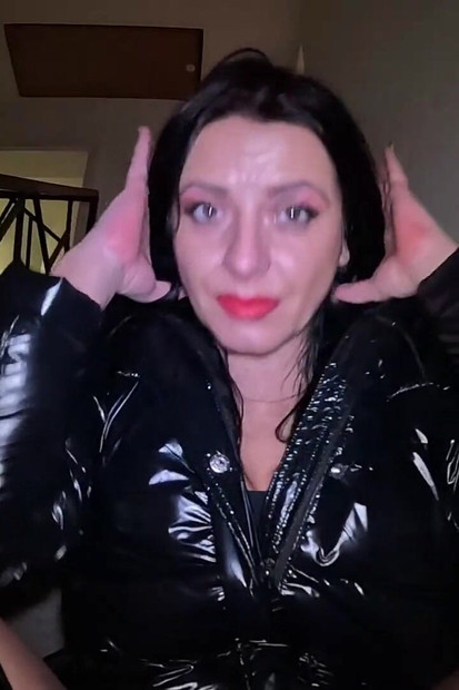 Treppen Unter Diejacke Necken - Weiche Masturbation & Schmutziges Flüstern