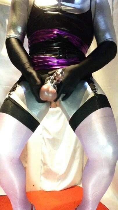 SISSY SLUT IN SILVER AND PURPLE SHOW FUCKING HER TOYS