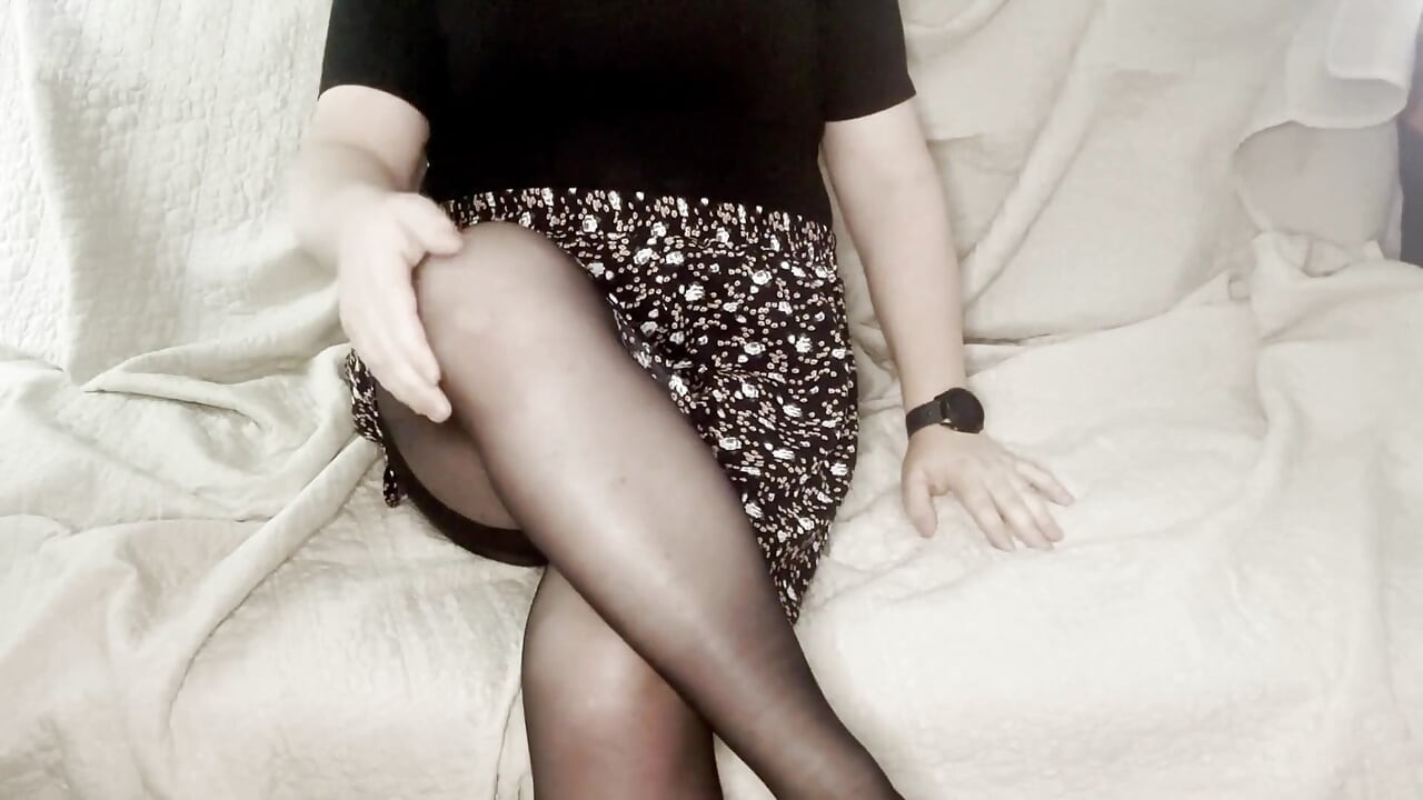 Trans Girl in Sheer Pantyhose JOI
