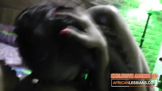 Amateur Ebony Queens Kiss & Fuck Black Pussy Deep With Toys After Work