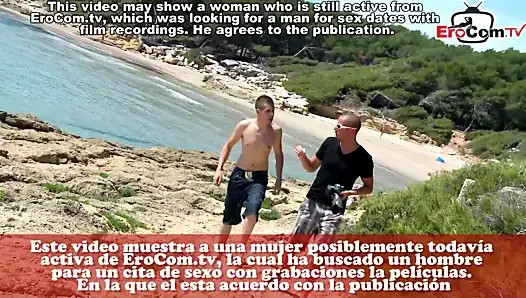 Испанскую девушку-тинкуху соблазнили на секс вчетвером на пляже
