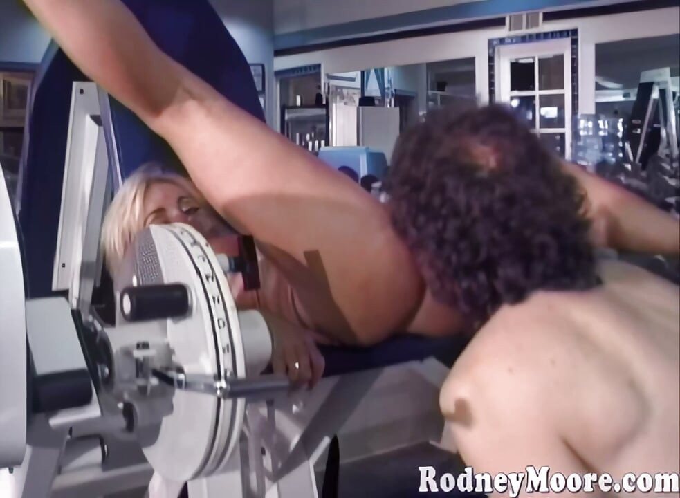 Hardbody Girl Puffy Pussy Lips Vintage Fuck