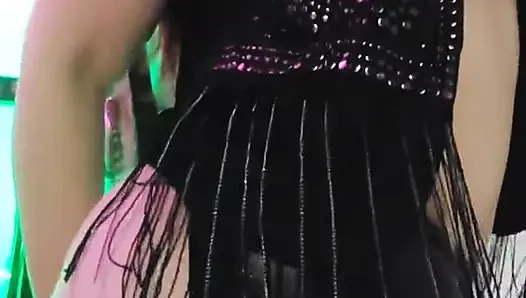 Shyfxx lagi asik gaya doggy, twerk dan tarian mesra si cewek argentina paling kaya di rambut merahmu!