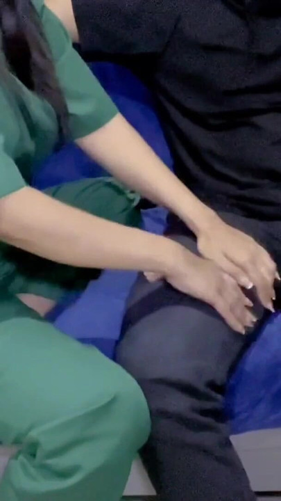 Momen ikonik dari "pijatan bikin dokter sange"