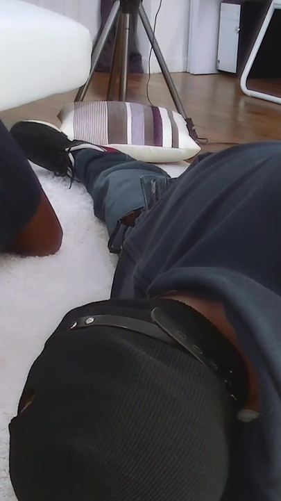 Tesisatçı kuyrukları: anissa Kate'in yer aldığı bölüm 1