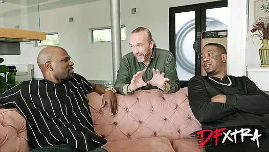 Dfxtra - aldatılan evli kadın gal ritchie hubbie'nin önünde büyük biniyor