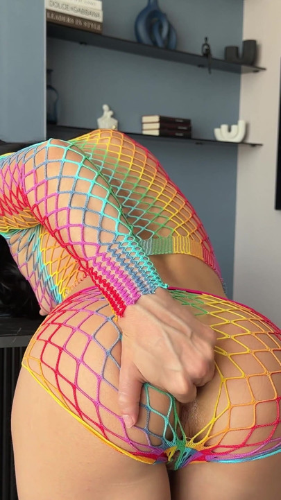 Stretching My Tight Ass Like a Good Girl