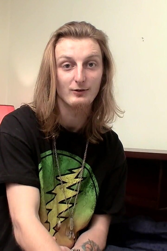 Straight Rocker Kenneth Gets a Load Out