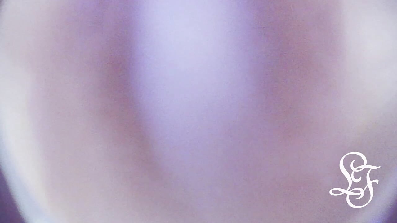 一日中おしっこを温かくしてお前の顔に温かいシャワーを浴びさせたんだ。