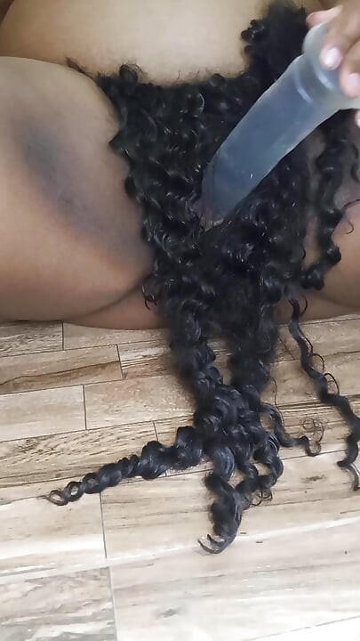 Putting a huge cock in her cunt, hairy.