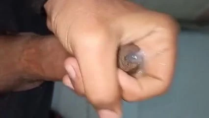 Indian Boy Masturbating ldka lund hila rha hai
