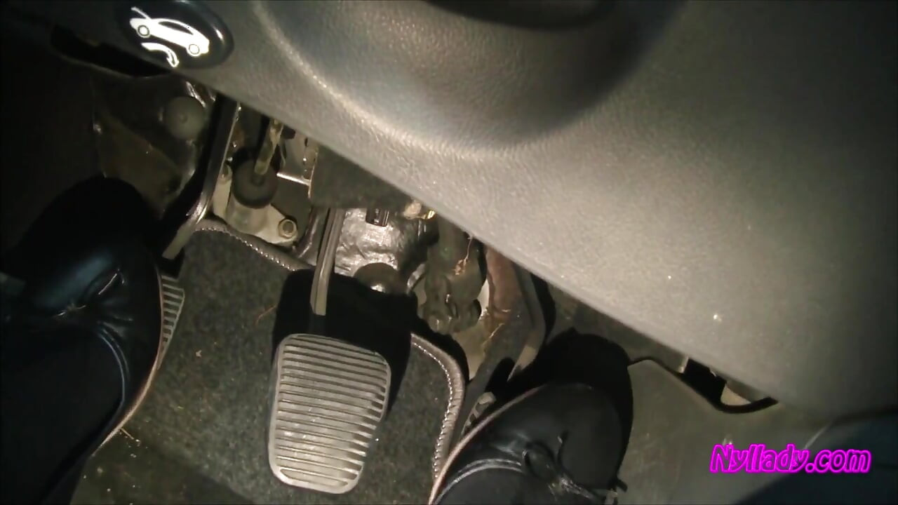Nyllady Driving and Revving Her Bravo in High-heeled Boots and Black Ballet Flats