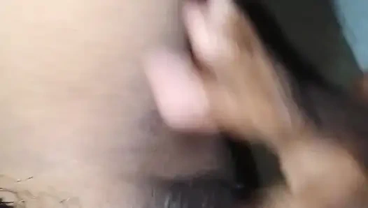 Hausfrau desi bhabhi leckt muschi