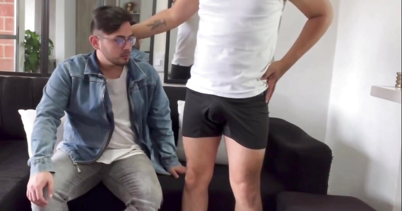 Neighbor fucks me bareback when his wife isn't home