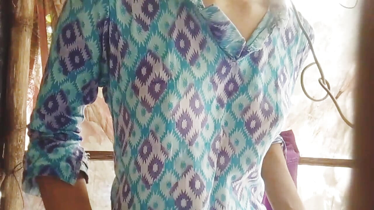 Desi sexy aunty standing sex