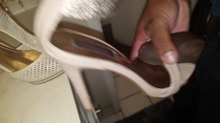 Cumming on my cousin heels