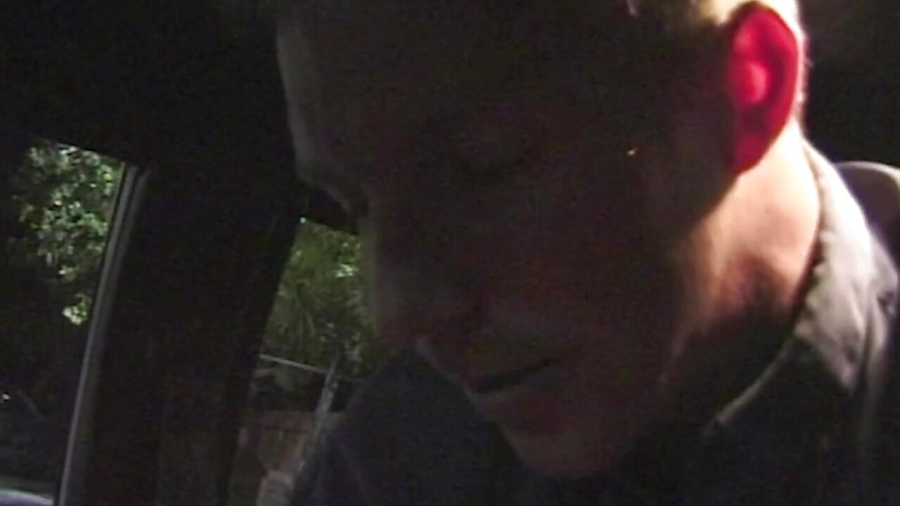 Begierde verliert jede Kontrolle wenn alle Sicherungen