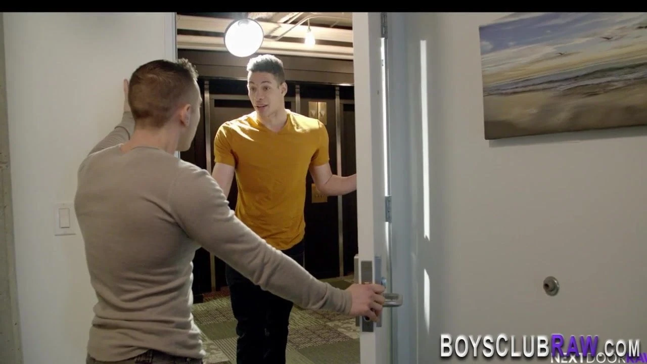 Muscled hunks barebacked đít cummed trên