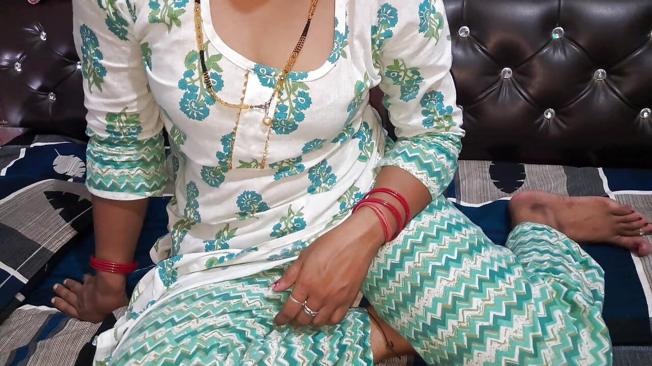 Desi hot bhabhi sucking blowjob big cock get cumshot in mouth