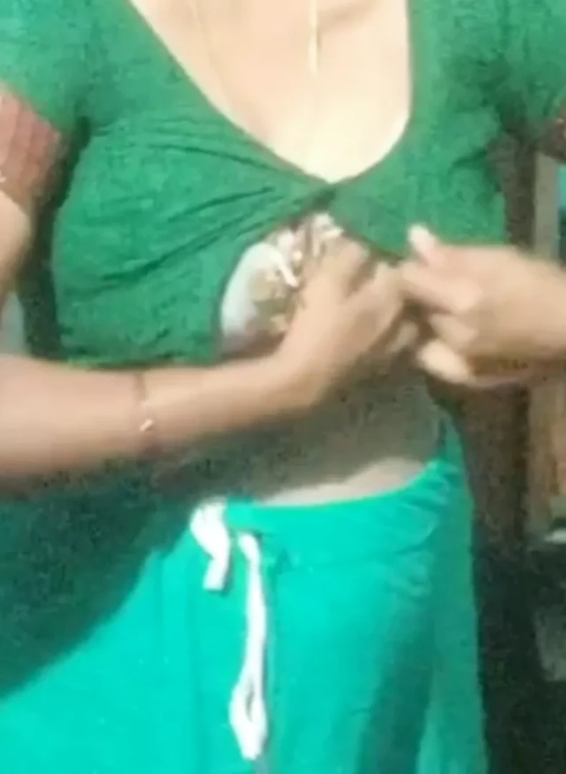 Bhabhi bra change