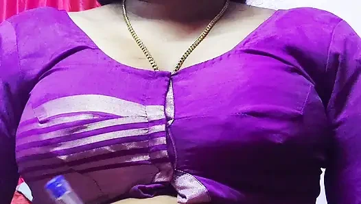 Beautiful Bhabhi alone in home private sex