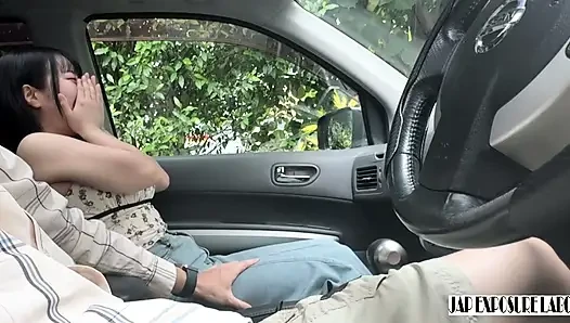 Megaton möpse kann man sogar durch ihre kleidung sehen. Auto-blowjob, sperma im mund, sie schluckt alles!