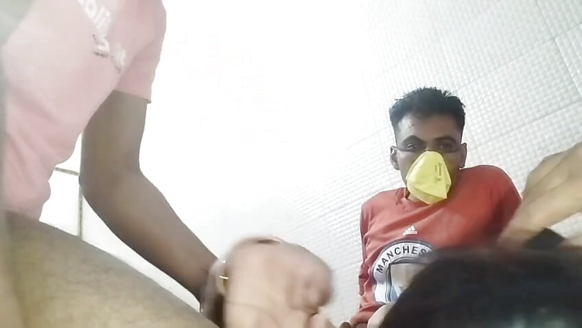 Mere pati ne apne dost ke sath milke threesom kiya