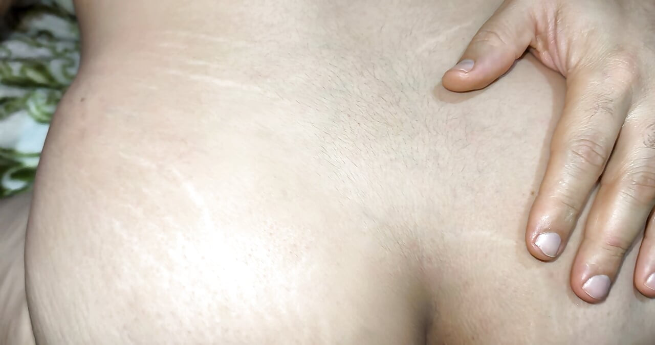 Istri hot mesir lagi asik ngentot kontol besar arab