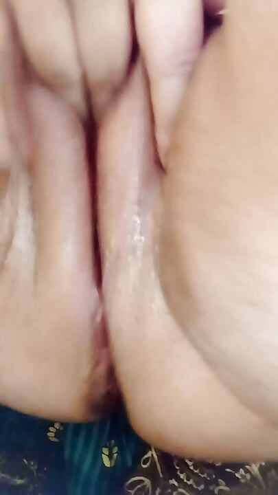 Can't Control Myself Getting Wet