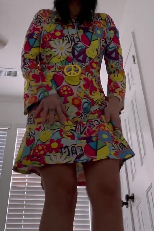 Devyn's Groovy '60s Giantess Fantasy 4K POV Tiny Surrender Awaits!