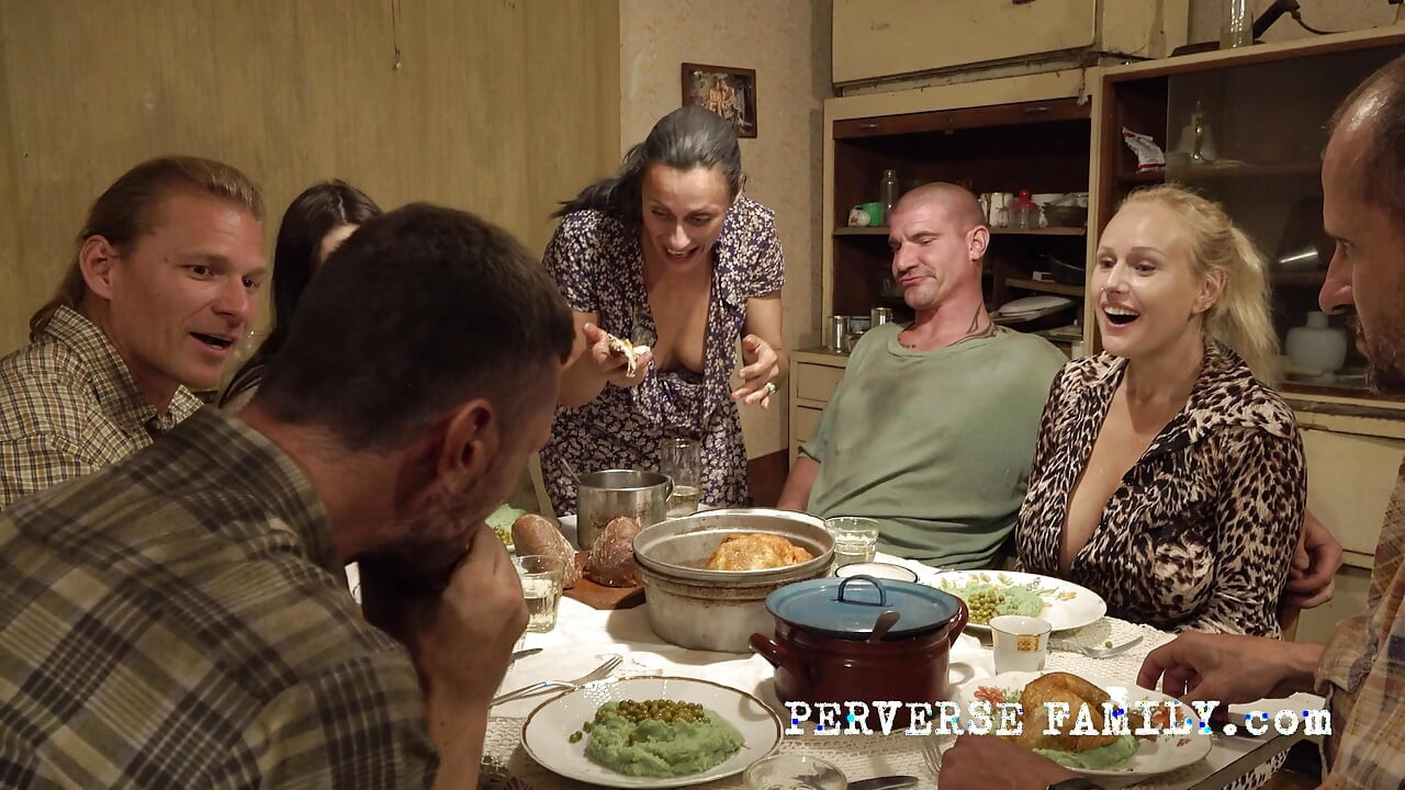 Mică binecuvântare perversă (familia perversă)