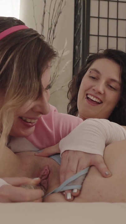 Busty Trans Jamie Kelly Loves Blake's Wet Pussy