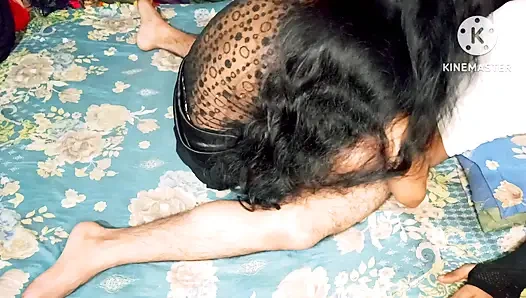 Hintli ev blogu sürmek için toplam güzel zaman harcadı