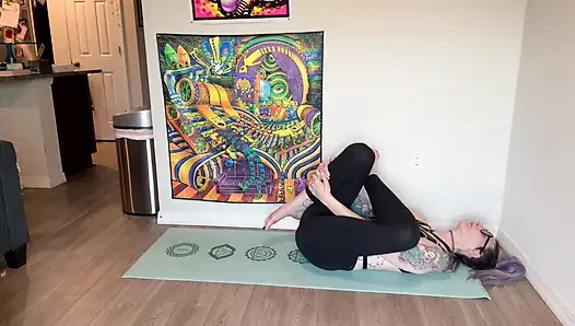 67 uzun boylu yoga seansı - 13 dakikalık esneme ve esneklik