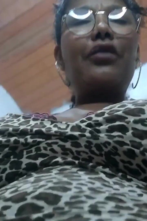 ถ่าย 60 ครั้งที่ฉันขับไล่จากควยหลายแท่ง