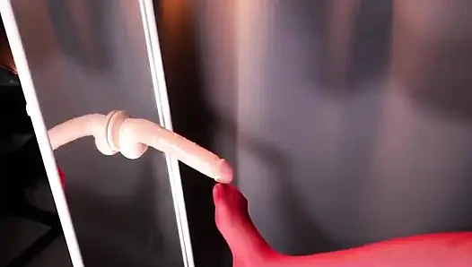 Evde kadın kılıklı oyun