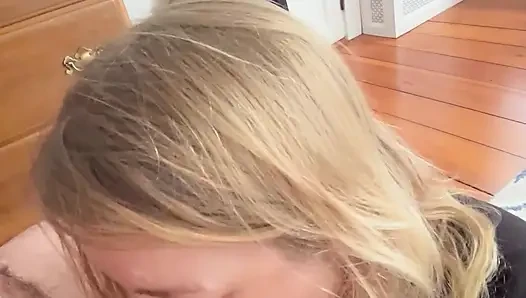 Yarak emen evli kadın dölünü yutuyor