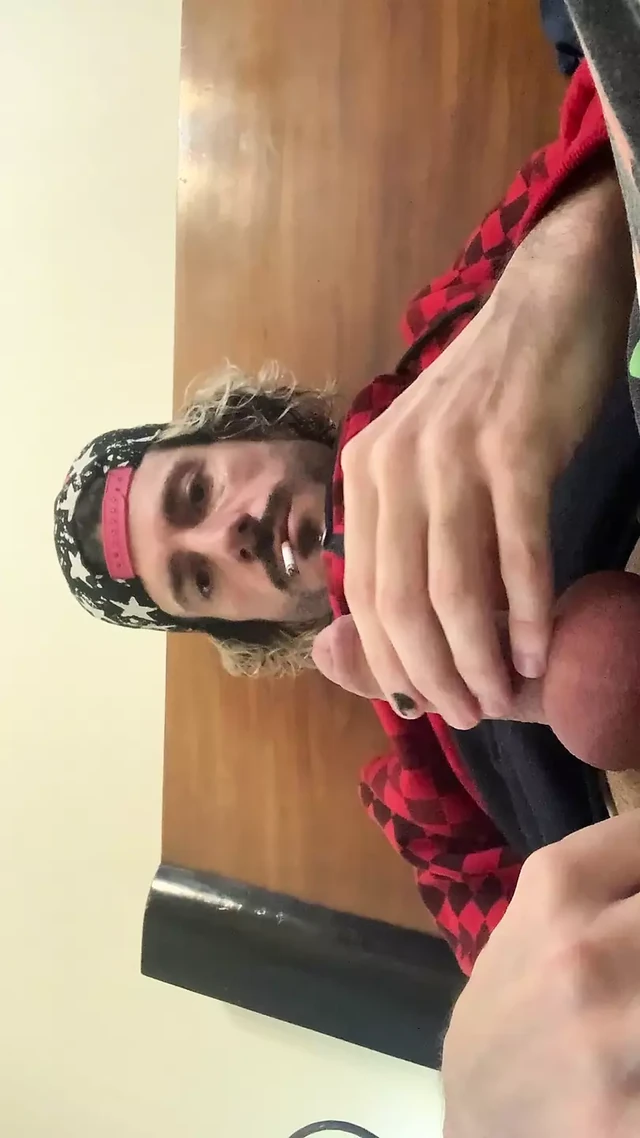 Need a fuck hole