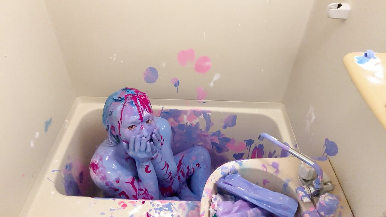 WET&MESSY Messy Play: Covered in Paint by a Boy 2