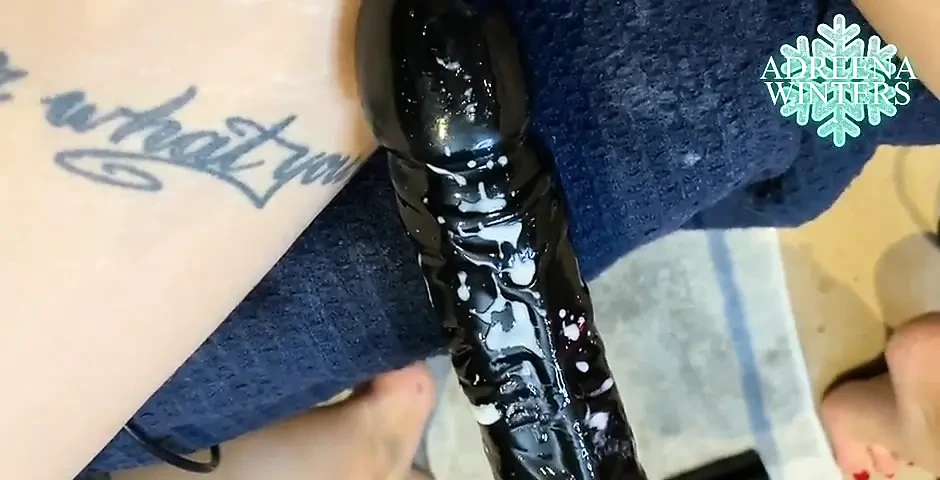 天哪！这是我最好的周日视频吗？！我的阴户被狠操了！不敢相信我喷了多少