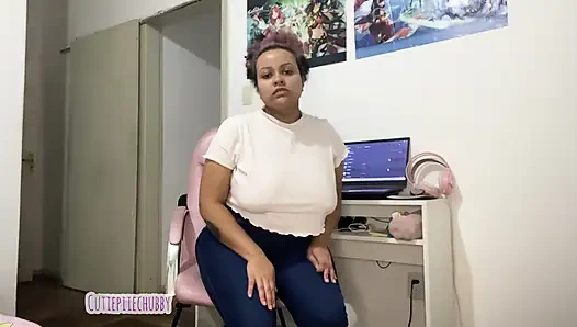 BBW Ebony Farting on Chair Complitation
