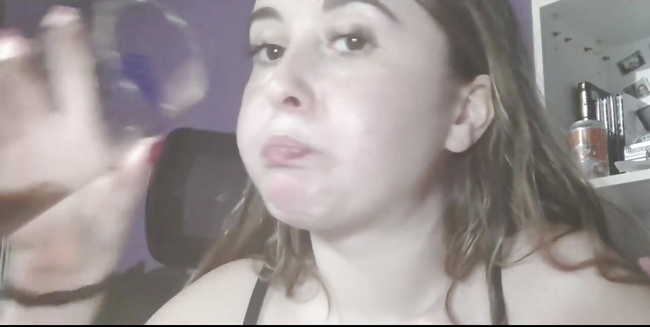 Eating with your mouth open