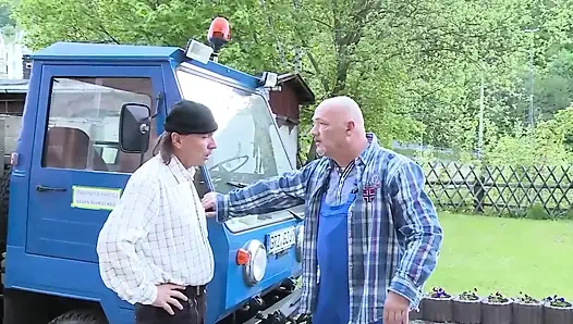 Adegan liar cewek hot bertato vixens lagi asik nyepong dan ngentot