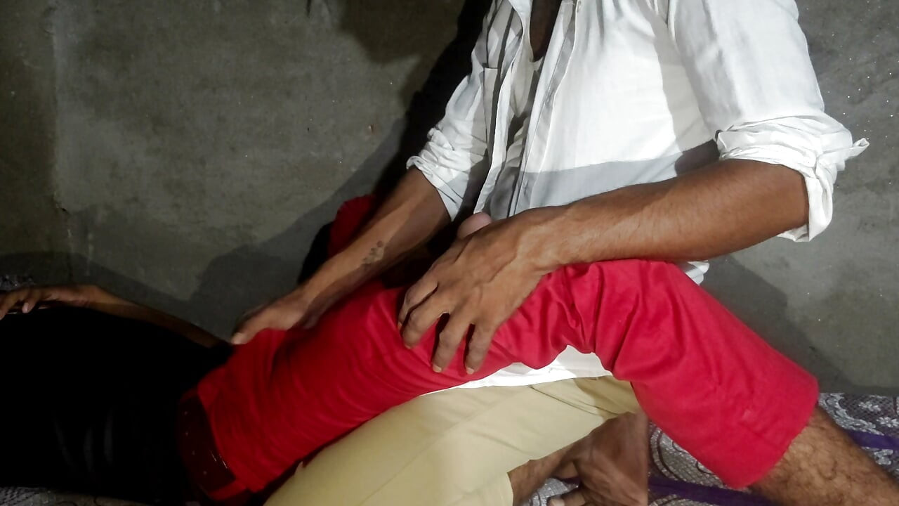 Desi hot gand ki chudai bada land ke boy ki chudai 🍆mota land hot boy