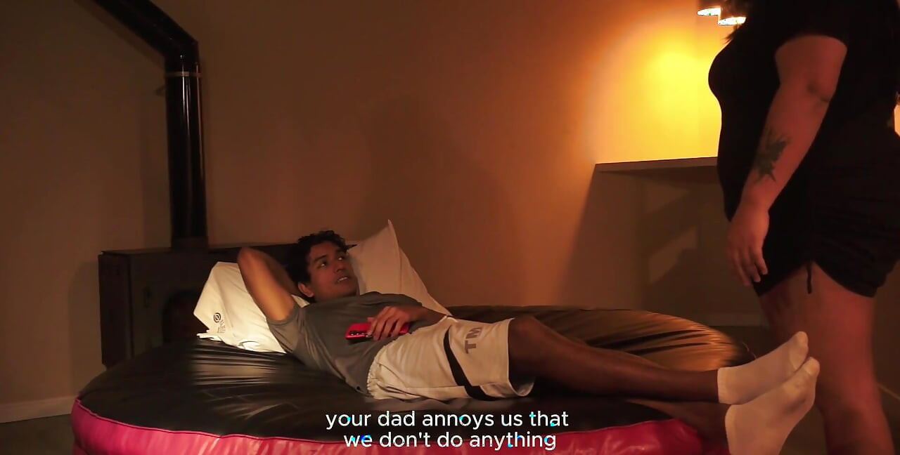 Chơi vật với chị kế của tôi, tôi kết thúc bằng cách đút dương vật của tôi vào cô ấy mà không nhận ra nó fantasiahardcoresex x alisongonzalez2