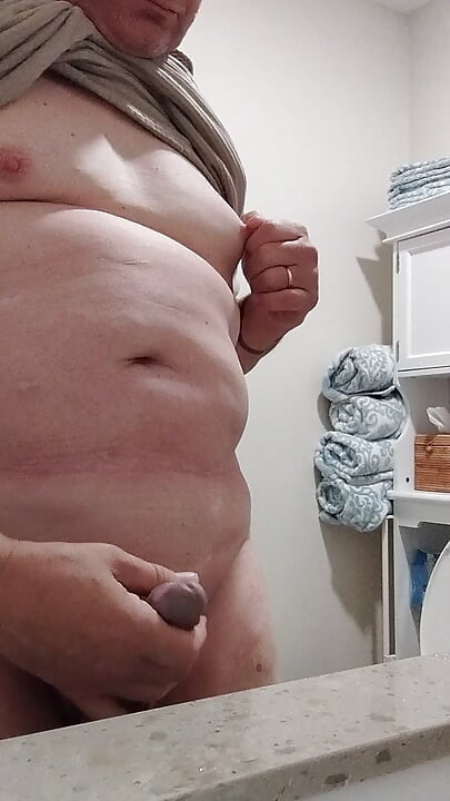 Sissys يعرج البظر