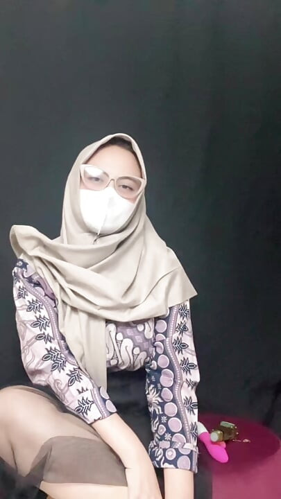 My Teacher Goes Back To School Masturbating Squirt