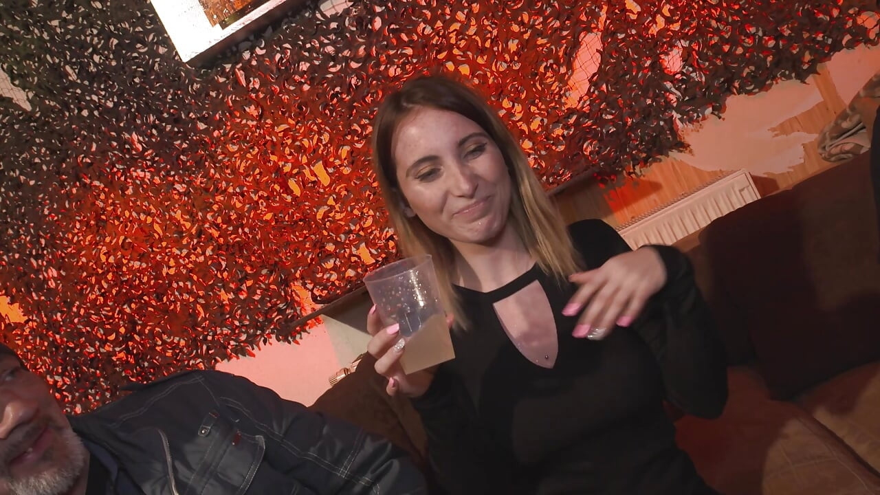 DP Sex Party with and Horny Blondes