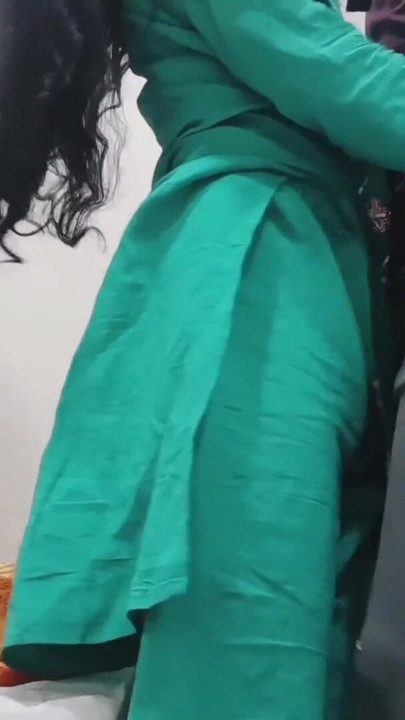 Desi Couple Romantic Roleplay – Ex Boyfriend Ex Girlfriend Hotel Night | Clip 1